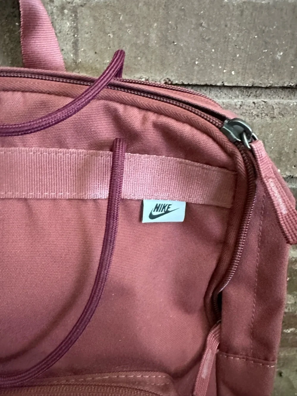 Nike Sportswear Heritage Square Mini Backpack Bungee Mauve Rose Pink